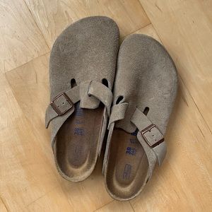 Birkenstock Boston clogs, slightly worn